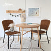 Table d'activité pour enfant avec quatre chaises en osier